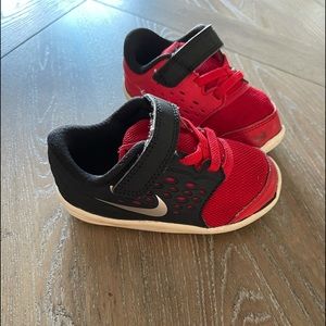 Nike infant shoes 3/$10